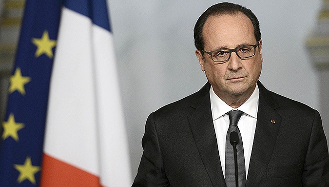 Флаги будут приспущены: Олланд объявил национальный траур во Франции до 18 июля
