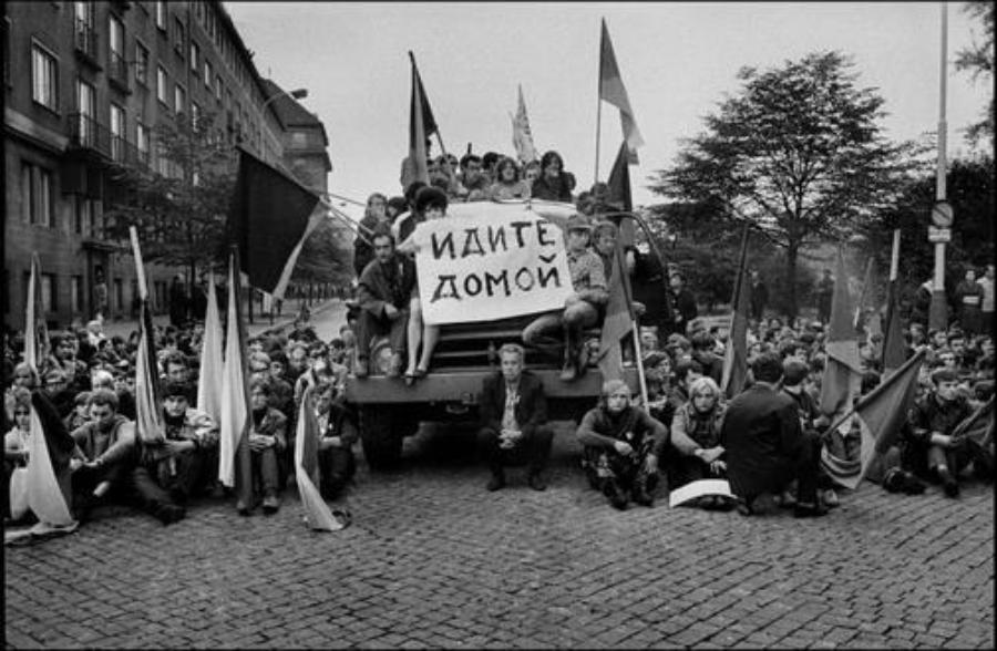 Ответ чешскому коммунисту Филипу на его оскорбление: "Войска в Чехию в 1968-м ввела Украина? Тогда в 1939-м на Польшу напала Австрия!"