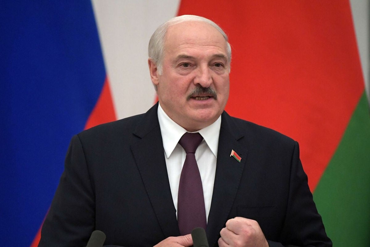 "Де-факто та де-юре", – Лукашенко публічно визнав Крим "російським"