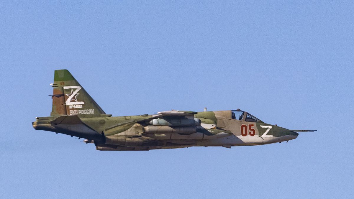 ​Зенитчики из 28-й бригады "приземлили" вражеский "Су-25" на Донбассе: в Сети появились кадры