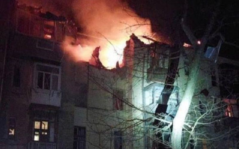Армия РФ ударила ракетой "С-300" по многоэтажке в Харькове – есть жертва и раненые