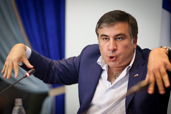 Михаил Саакашвили стал более лоялен к "кучке бездарных людей" в правительстве