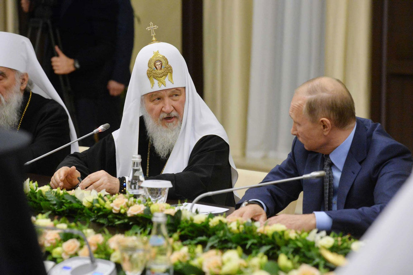 ​Синод ПЦУ обратился к патриарху Варфоломею относительно Гундяева и "рус*кого мира"