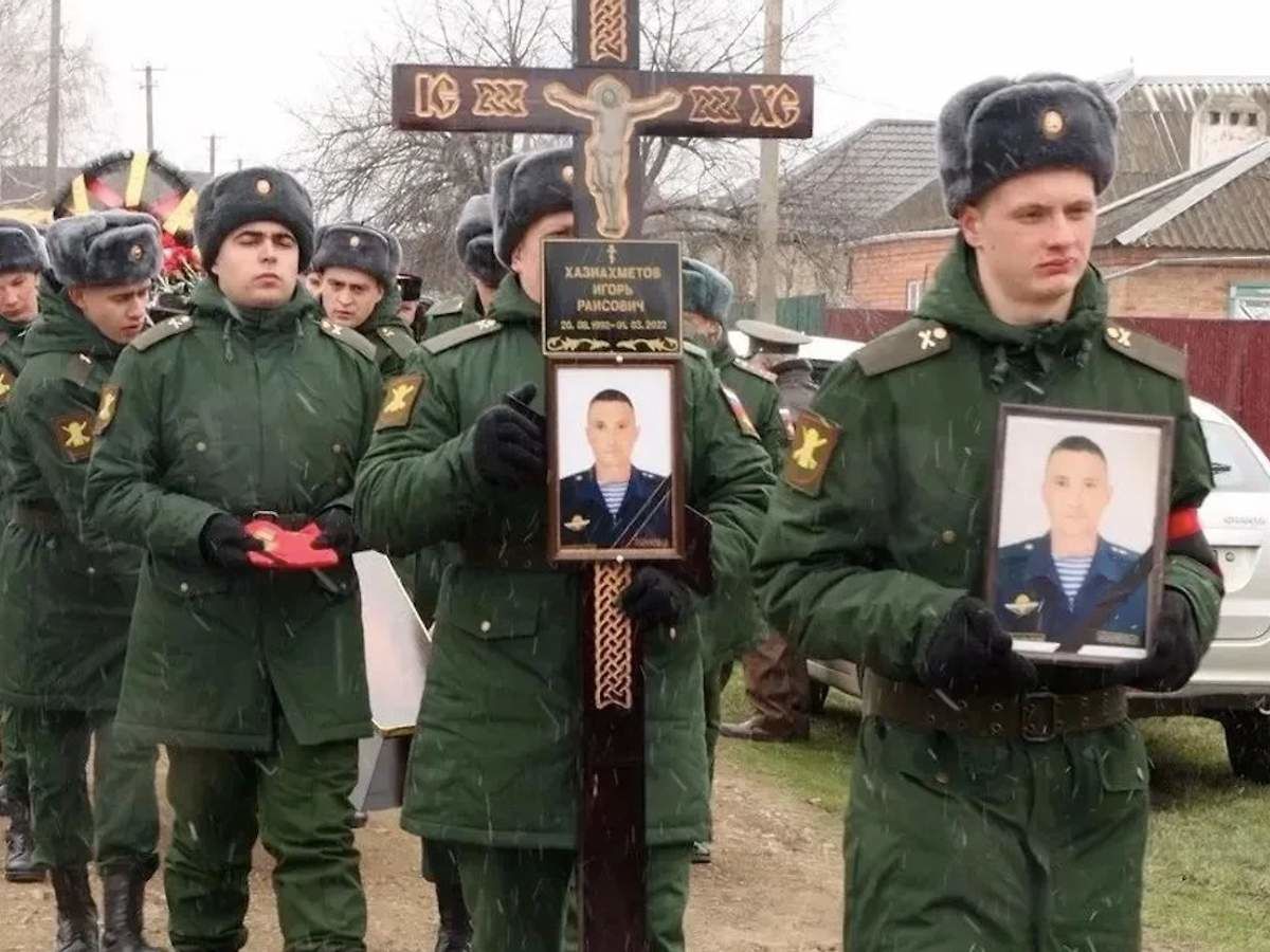 РосСМИ массово удаляют попавшие в открытый доступ данные о погибших российских военных в Украине 