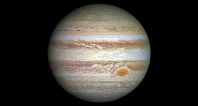 В двух шагах от цели: NASA обнародовало кадры подлета аппарата "Юнона" к поверхности Юпитера