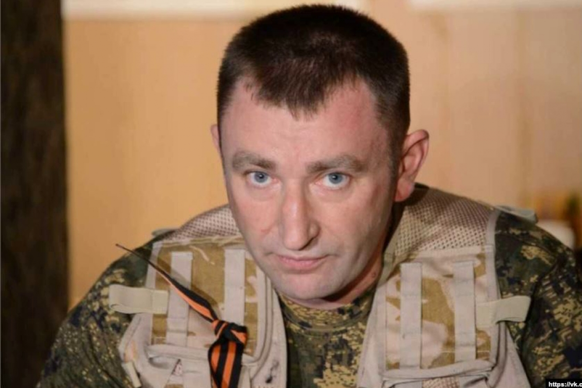 ​Экс-командир "ДНР" открыто рассказал, что устроили боевики в Донецке: "Крышевали, мародерили по полной программе"