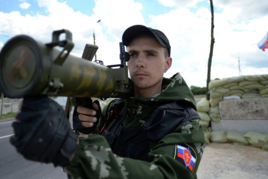 На Донбассе боевики "ДНР" подло обстреляли продовольственный автомобиль ВСУ - множество жертв