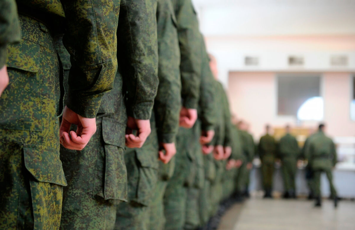 Новий пункт з'явиться у військових контрактах російських солдатів "через небажання брати участь у бойових діях"