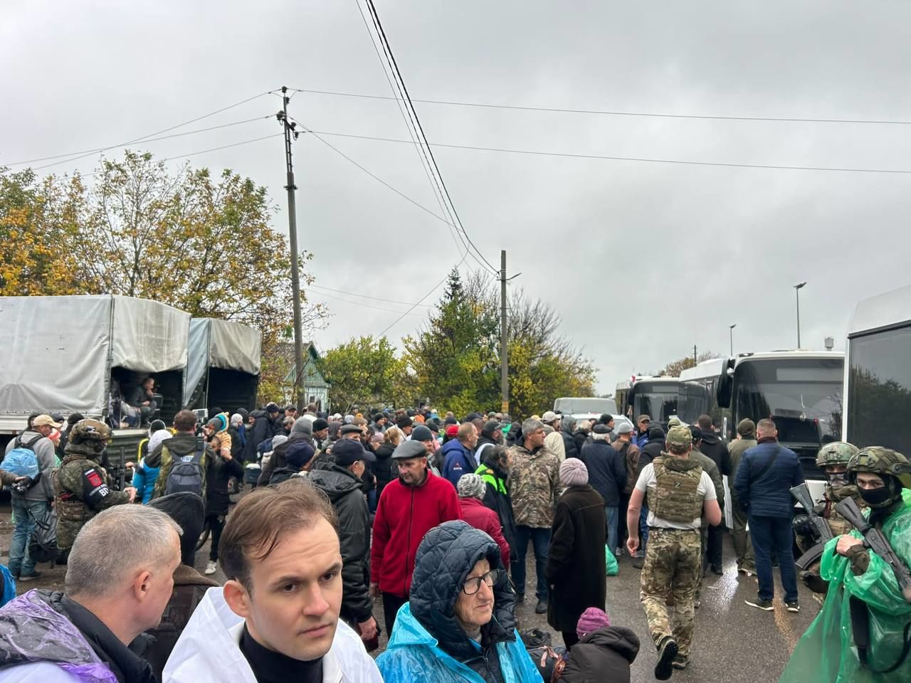 Гуманитарная операция Украины и РФ в оккупированных Олешках – Буданов опубликовал первые фото