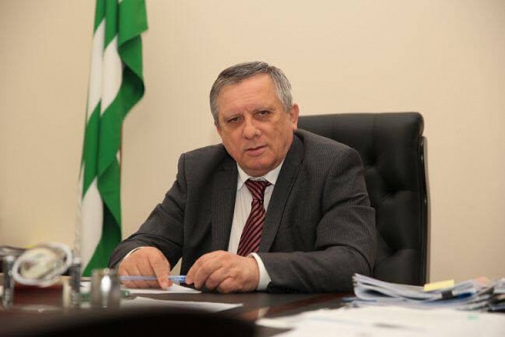 Игра на опережение: премьер-министр Абхазии подал в отставку, не дождавшись своего увольнения, - СМИ
