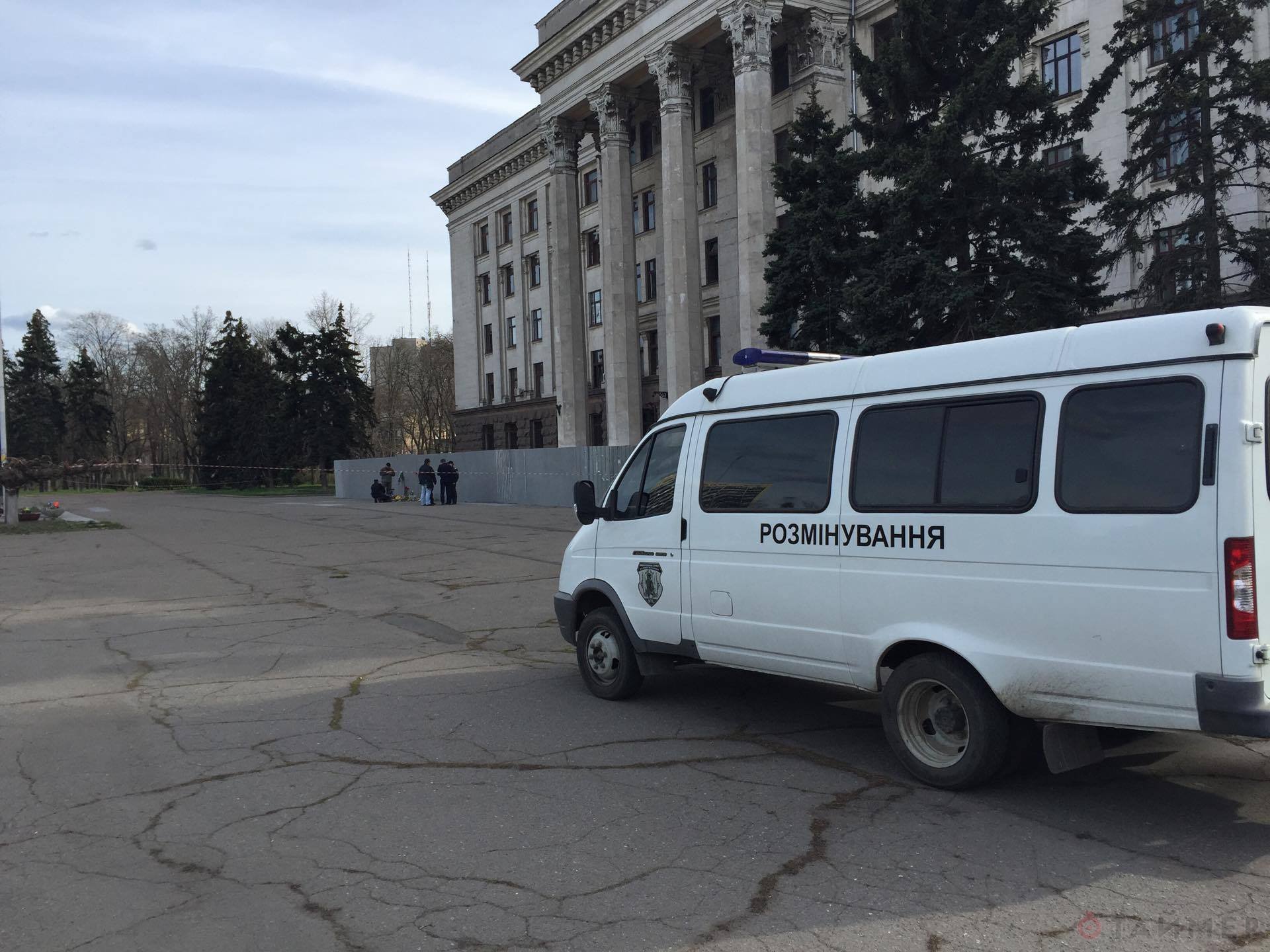 В Одессе на Куликовом поле ищут взрывчатку