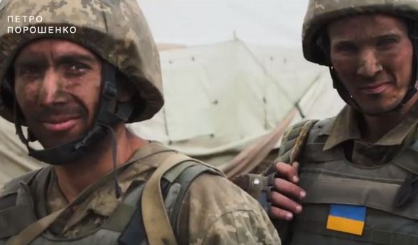​"Самое крепкое железо в нашей армии то, из которого сделаны наши воины", - Порошенко поздравил Украину с Днем защитника потрясающим видеороликом. Кадры