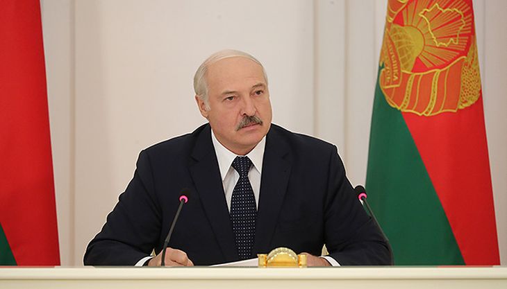Лукашенко заявил, что не будет дружить с Западом против России, но Украине всегда готов помочь