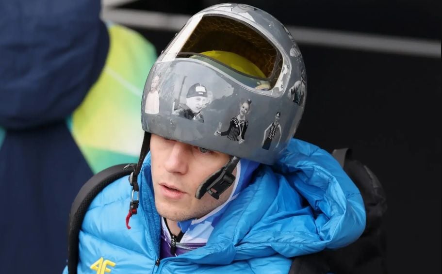 "Театр абсурда": скелетонист Владислав Гераскевич о запрете "Шлема памяти" и двойных стандартах МОК