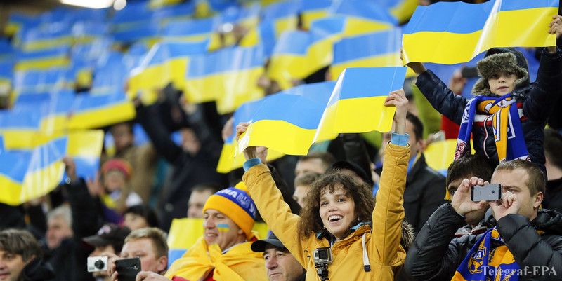 "2:0 в нашу пользу! Мои родные харьковчане, спасибо Вам! Мы с вами! Сегодня вся Украина была в Харькове!" - читатели "Диалог.UA" поблагодарили харьковчан за их патриотизм и сборную за сладкое чувство победы
