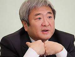 Мэр Запорожья Александр Син назвал свое нападение на участника "Марша мира" провокацией