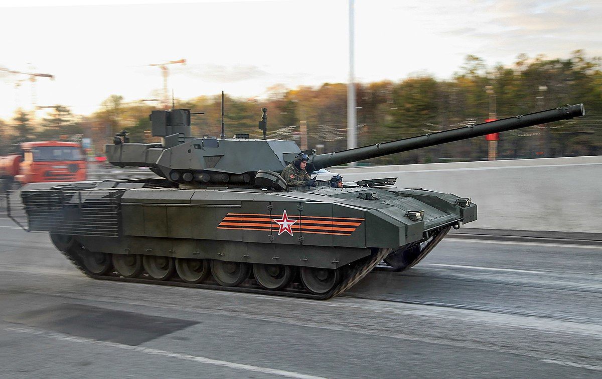 ​Готов ли Путин бросить в бой новейший танк "Т-14 Армата" – британская разведка озвучила риски