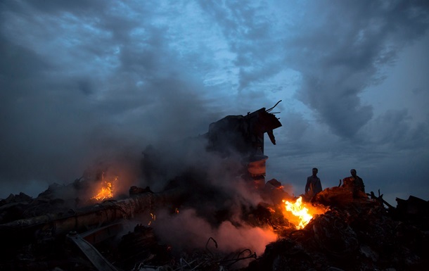 ДНР: обломки «Боинг-777» охраняют 600 человек