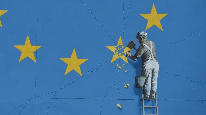 Таинственный британский художник оригинально отреагировал на Brexit огромной картиной