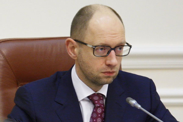Яценюк считает, что проект "Стена" - шаг в направлении НАТО