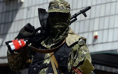 Очевидцы: вечер в Донецке проходит под канонаду и автоматные очереди