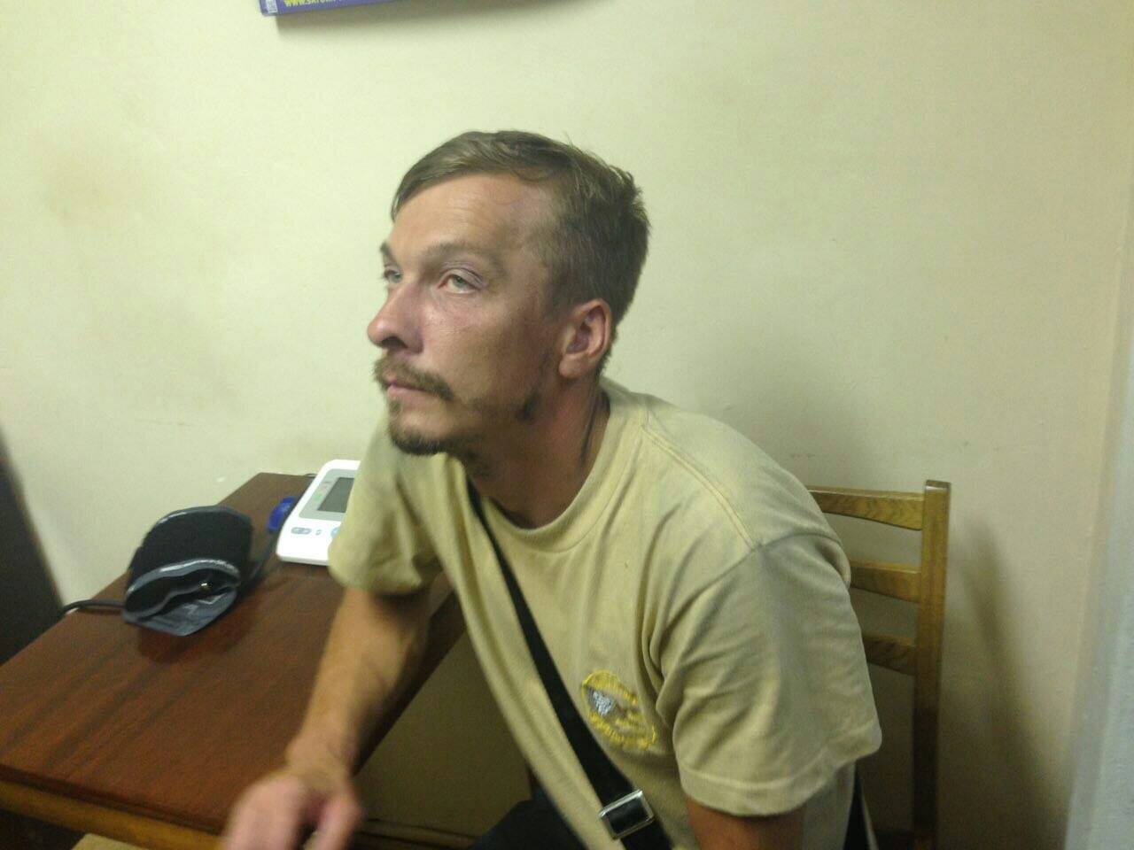 В Киеве в стельку нетрезвый мужчина переехал 2 патрульных прямо на месте оформления ДТП. Кадры  происшествия