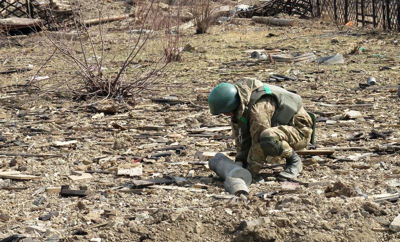Украинские саперы в Донбассе уничтожили более 600 взрывоопасных предметов, - АТЦ
