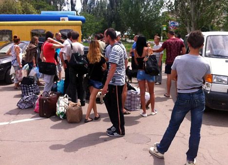 ​Беженцам Донбасса предлагают общежития по 2 тысячи в месяц и зарплату в 500 гривен