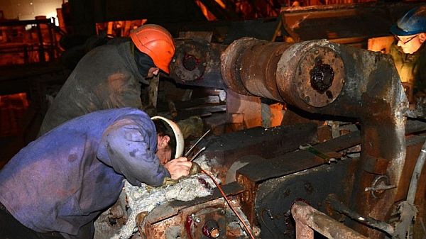 Террористы наобещали экономический рост людям из "ДНР" - Захарченко похвастал, что восстановил металлургический завод в Донецке