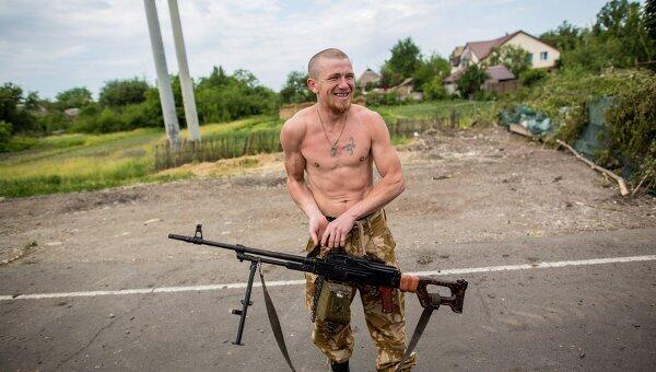 Жизнь убийцы украинских военных Моторолы между казнями и боями