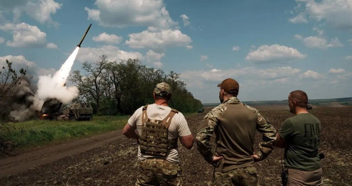 Сожженные гаубицы и грузовики: ВСУ разгромили колонну морпехов РФ 