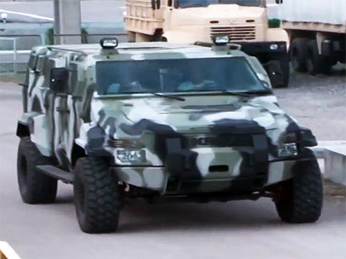 Пресс-служба МВД: Бойцы специального полка "Азов" получат 6 современных бронеавтомобилей "Спартан"