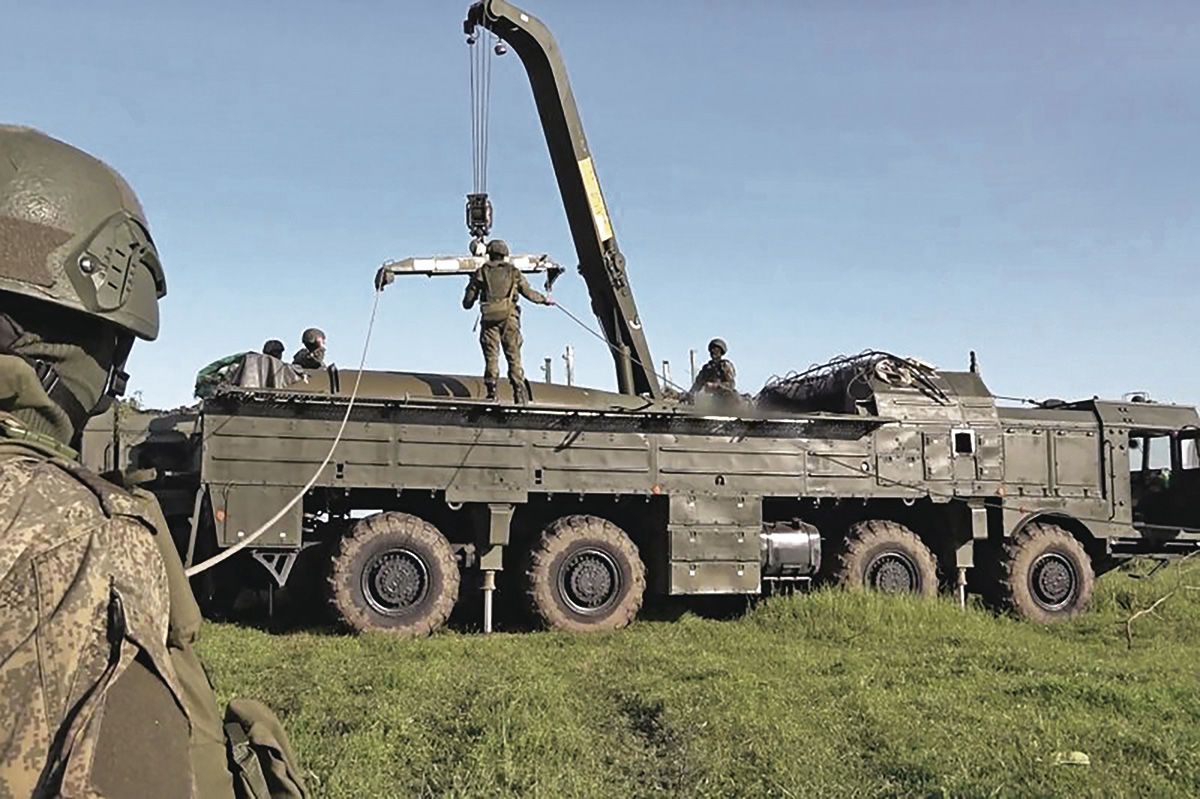 Россия доставила ядерные боеприпасы в полевые пункты хранения в Беларуси