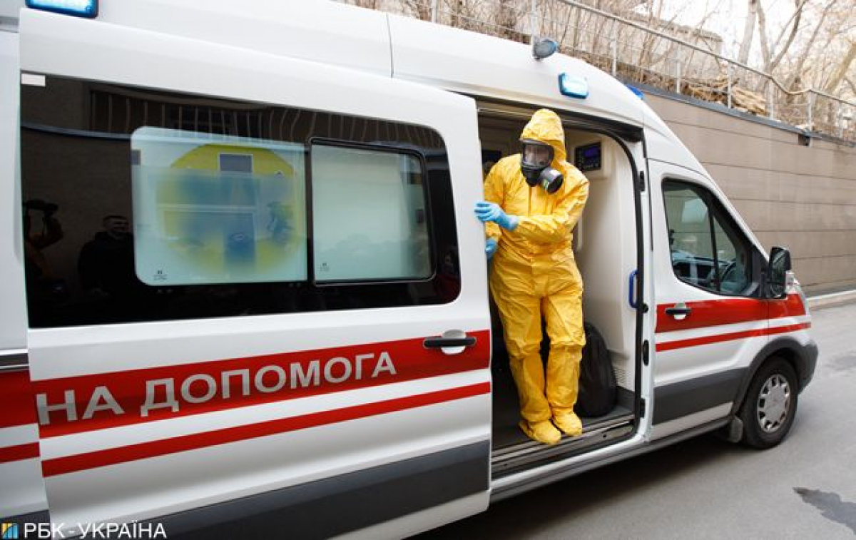 В Киеве критическая ситуация из-за коронавируса: в больнице нет мест, необходима экстренная мера