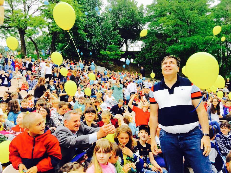 Саакашвили объявил конкурс на новое проукраинское название детского центра “Молодая гвардия”