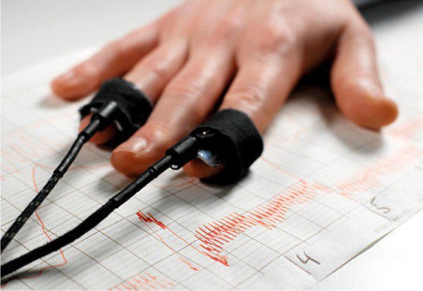 Минобороны: ответственных за обеспечение армии проверят на детекторе лжи