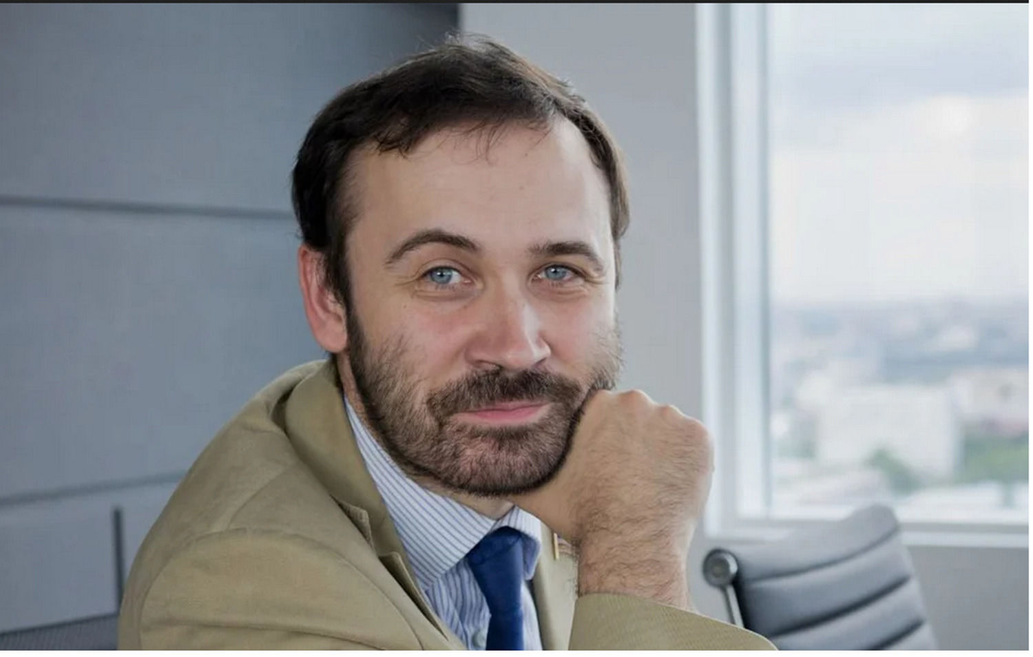Пономарев из "Свободы России" назвал главное условие "долгосрочного и устойчивого мира" в Украине
