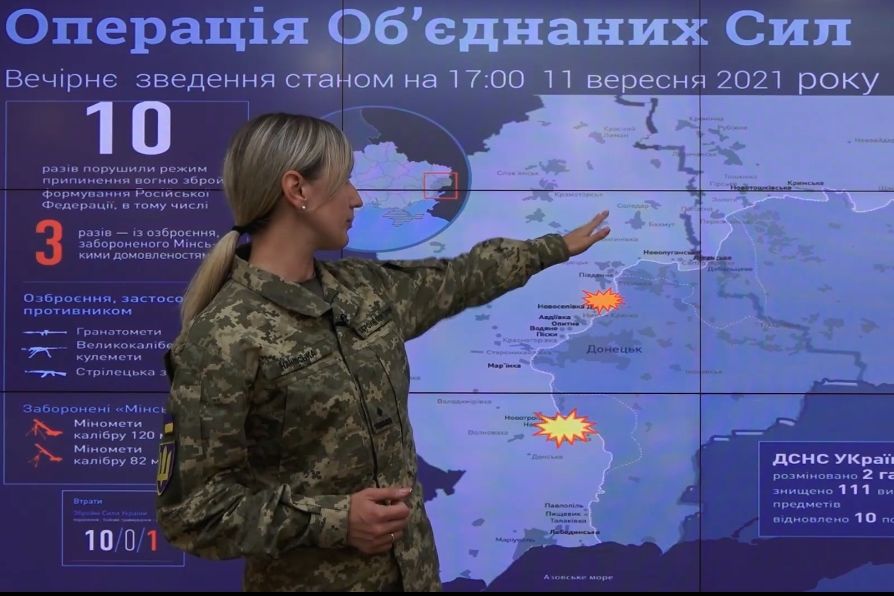 На Донбассе погиб военный, 8 ранены: штаб ООС назвал причину эскалации