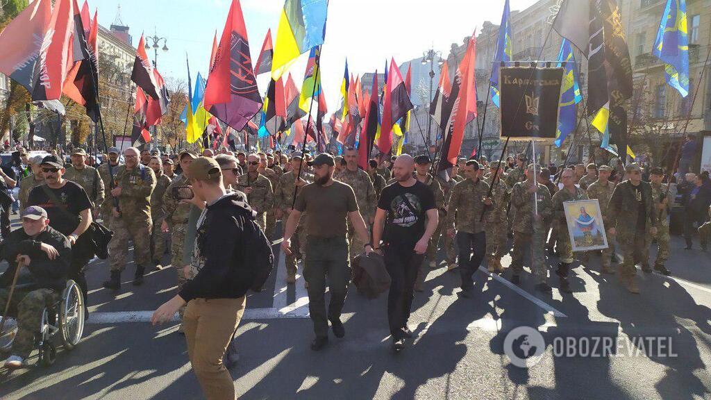 Многотысячный Марш защитников Украины в Киеве: активисты не допустят капитуляции на Донбассе - видео