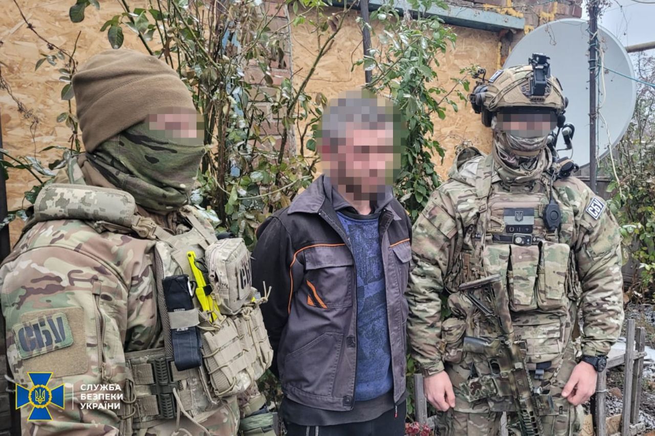 СБУ задержала агента ГРУ под Славянском: помогал врагу пробить оборону ВСУ 