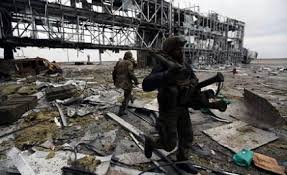 СМИ: Под завалами аэропорта в Донецке найден киборг, находящийся  в крайне тяжелом состоянии