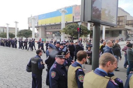 Задержанные в Харькове участники "Марша мира" отпущены на свободу