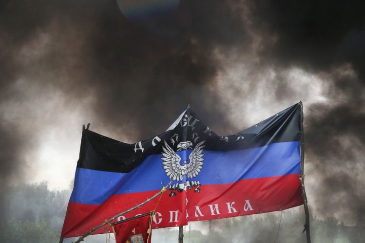 Как "ДНР" обстреляла "свой" Донецк: новые кадры развалин в Куйбышевском районе города