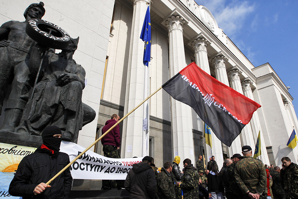 ​«Правый сектор» и «Свобода» готовятся к новому вооруженному Майдану