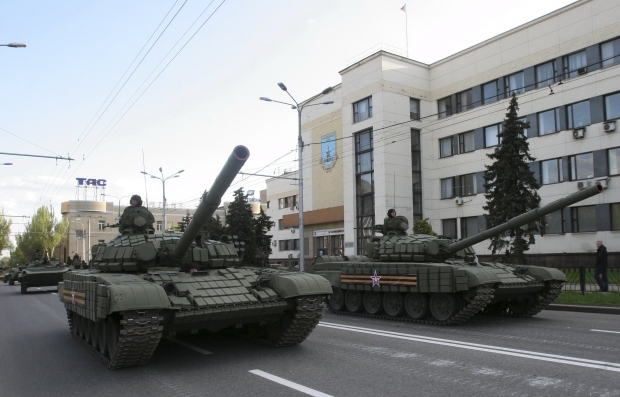 Донецк останется без парада на 9 мая: в Минске пригрозили боевикам "ДНР"