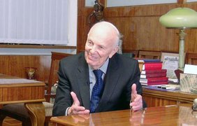 Президентом Национальной Академии наук Украины переизбран 96-летний Борис Патон