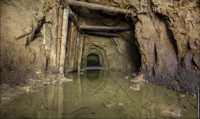 В Донбассе затоплены 10 шахт, на очереди еще 7
