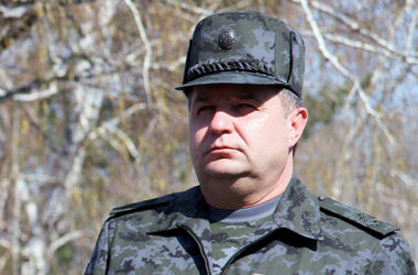 Полторак главе военного комитета НАТО: Россия продолжает угрожать целостности Украины