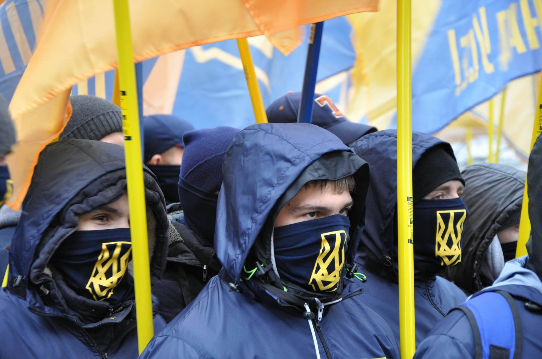 Против власти украины. Националисты Украины. Украинские нацисты. Национальный корпус партия Украина.