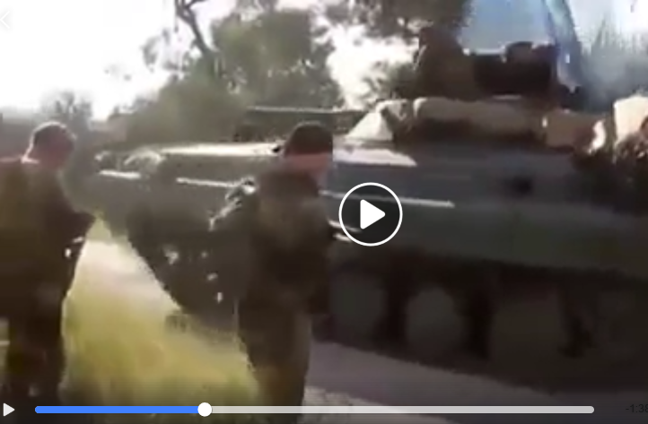 Так начиналась война: в Сети появилось редкое видео с российскими боевиками сразу после вторжения в Украину